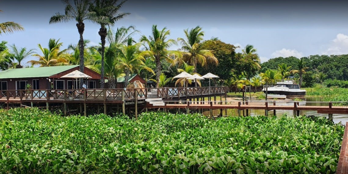 Kwanza River Lodge, exterior