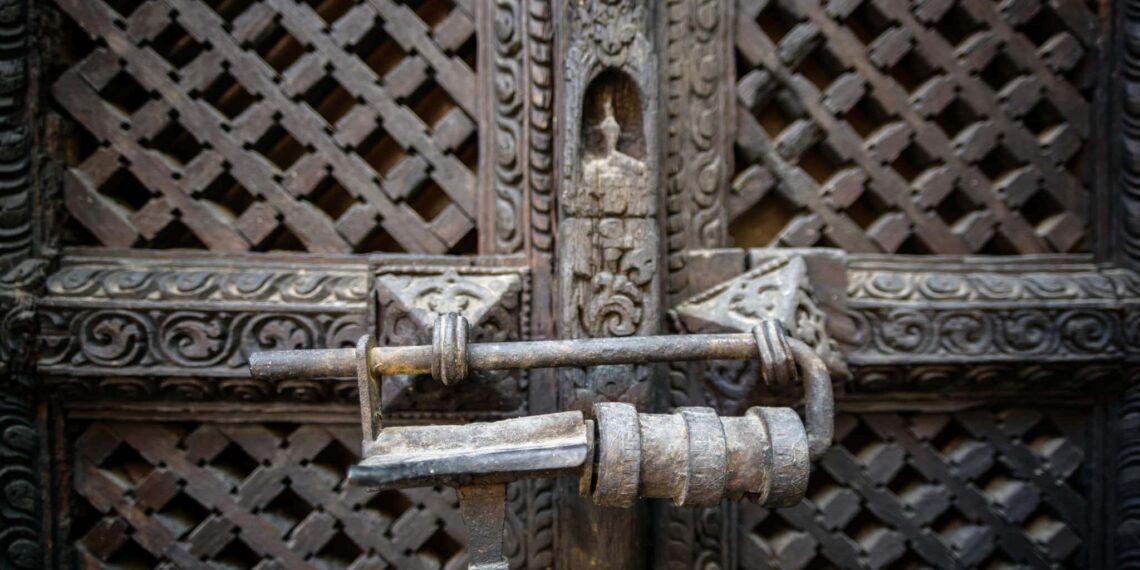 Tour Nepal, artifacts