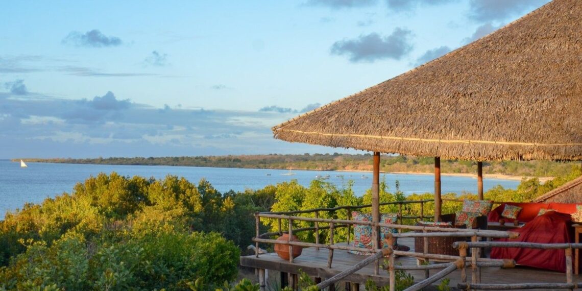 Nuarro Beach Lodge,Mozambique,restaurant met uitzicht