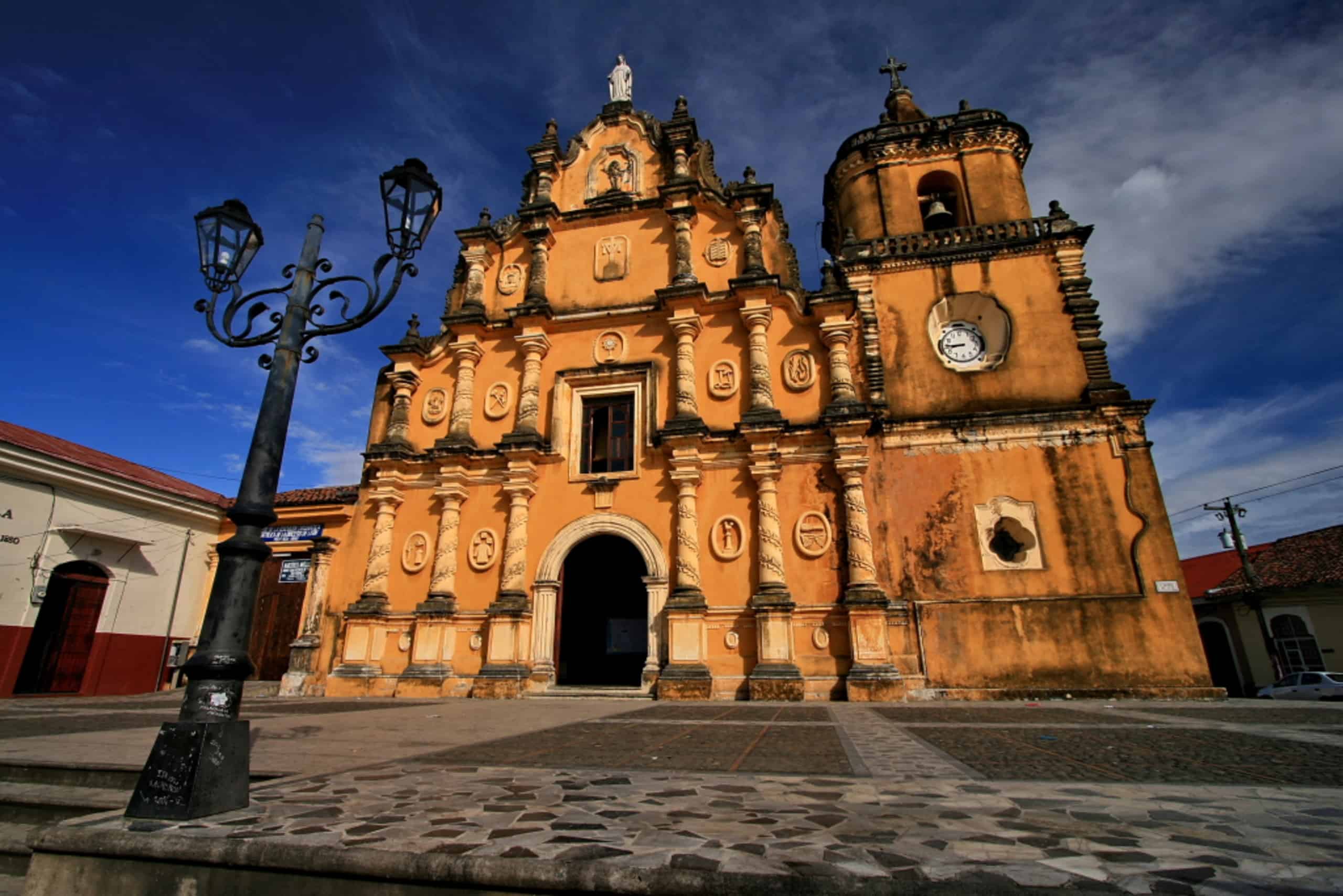 Nicaragua Colonial cities Leon and Granada
