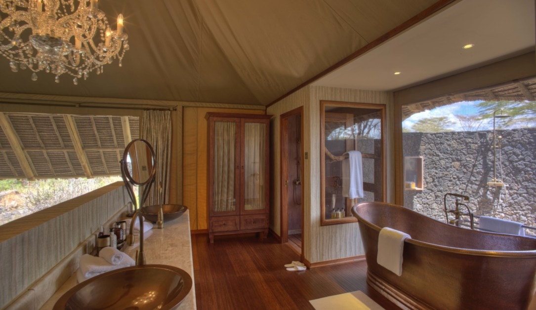 Finch Hatton's Luxury Tented Camp, Kenya, Tsavo N.P.