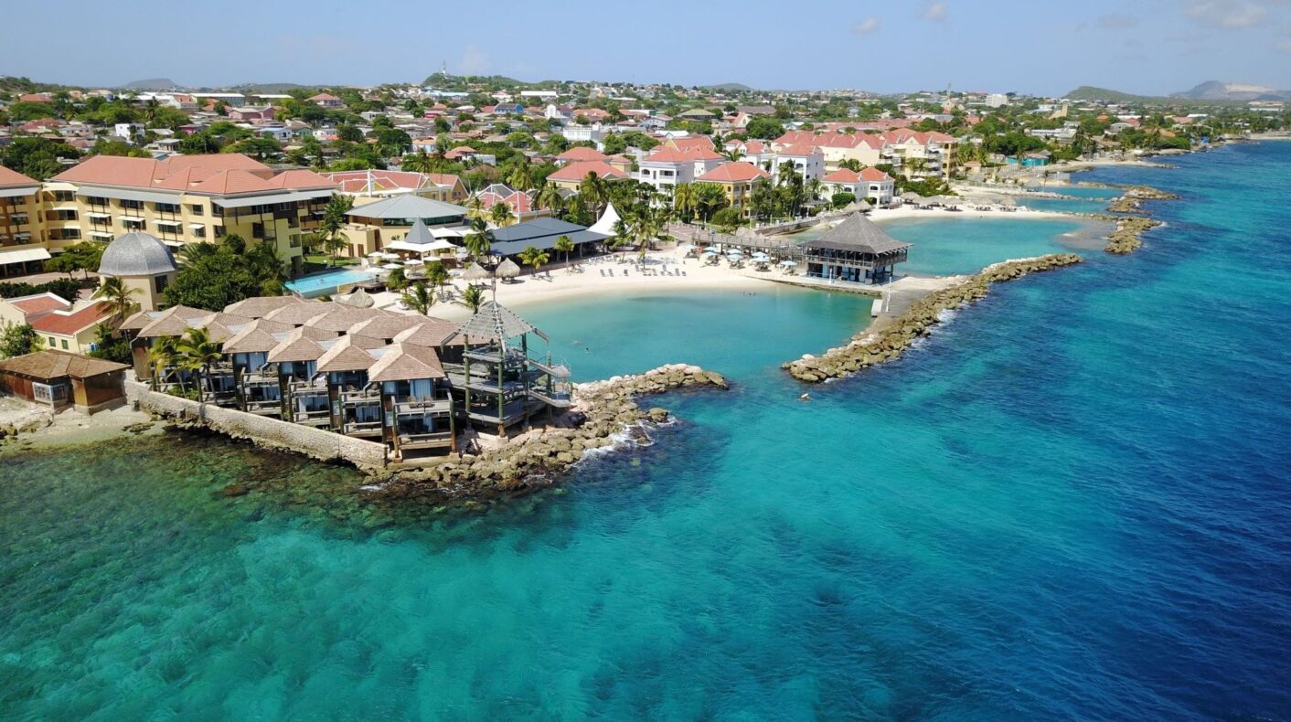 Avila Beach Hotel,Curacao,buitenaanzicht