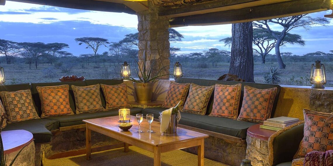 Ndutu Safari Lodge,Tanzania,loungen met uitzicht