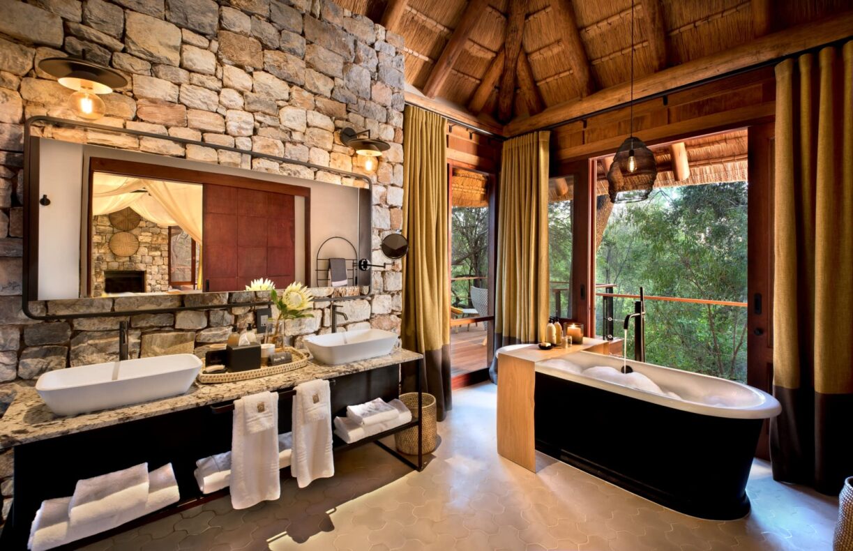 Morokuru Family,South Africa,River House bathroom