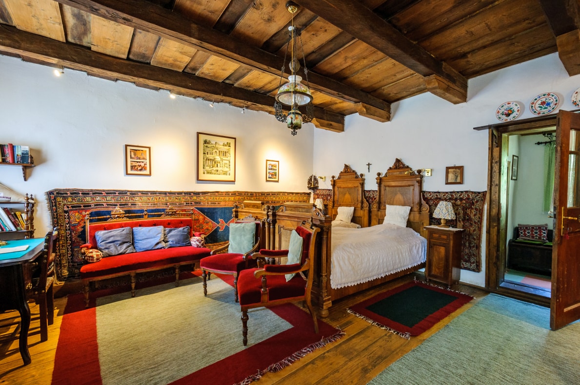 The Prince of Wales's Guesthouse, Zalanpatak courtyard, Romania, room