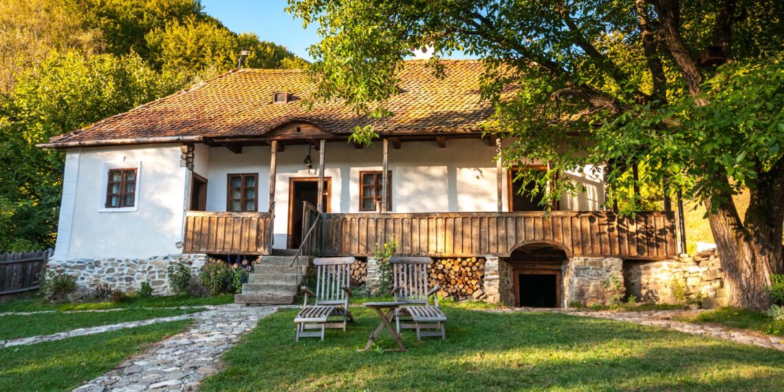 The Prince of Wales's Guesthouse, Zalanpatak courtyard, Roemenië, house
