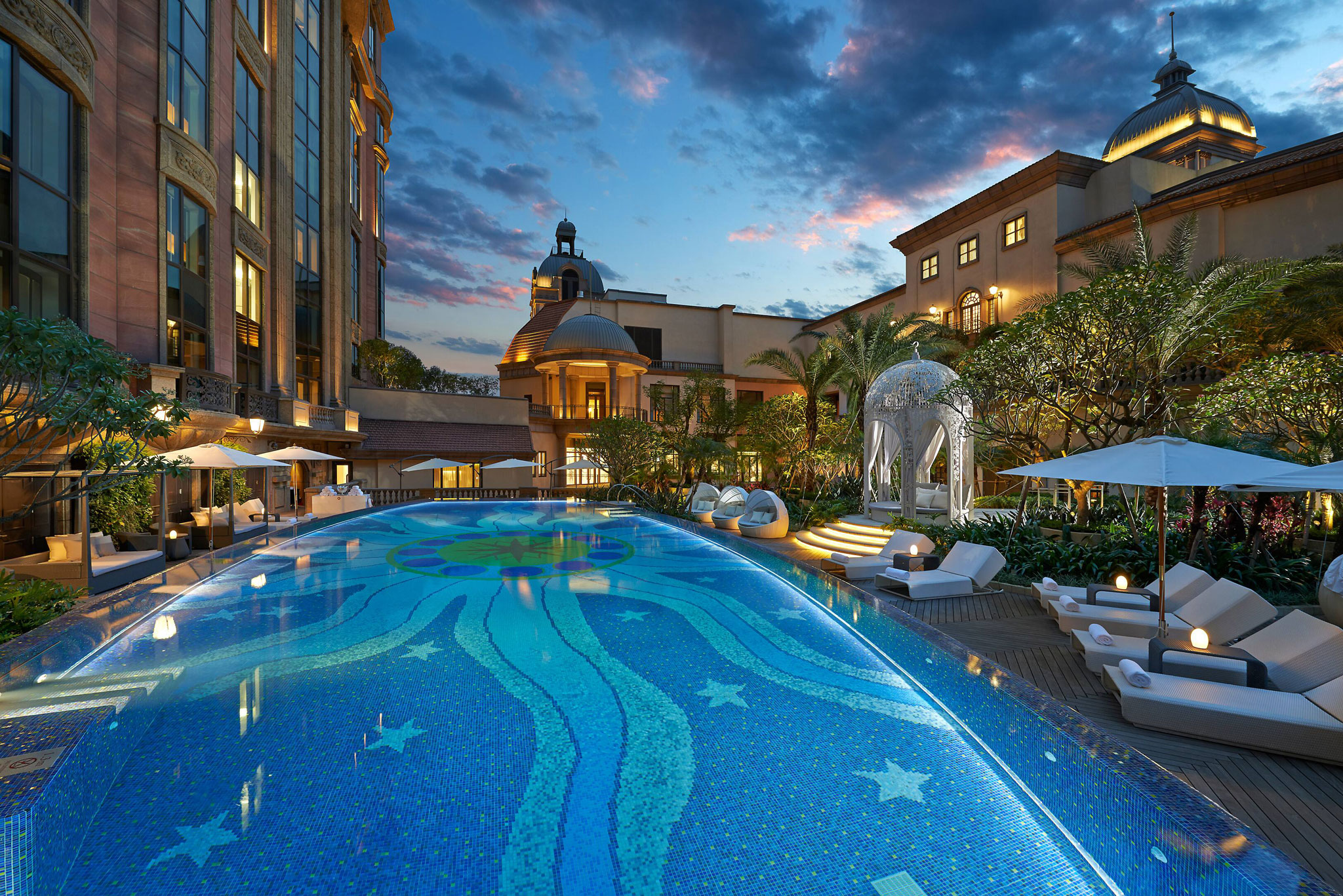 Mandarin Oriental Taipei, Taiwan, pool
