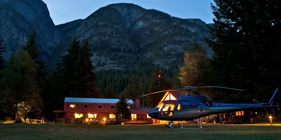 Tweedsmuir Park Lodge, Canada