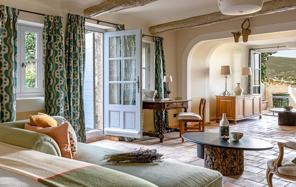 Hotel Crillon Le Brave, Vaucluse, Provence, France, living