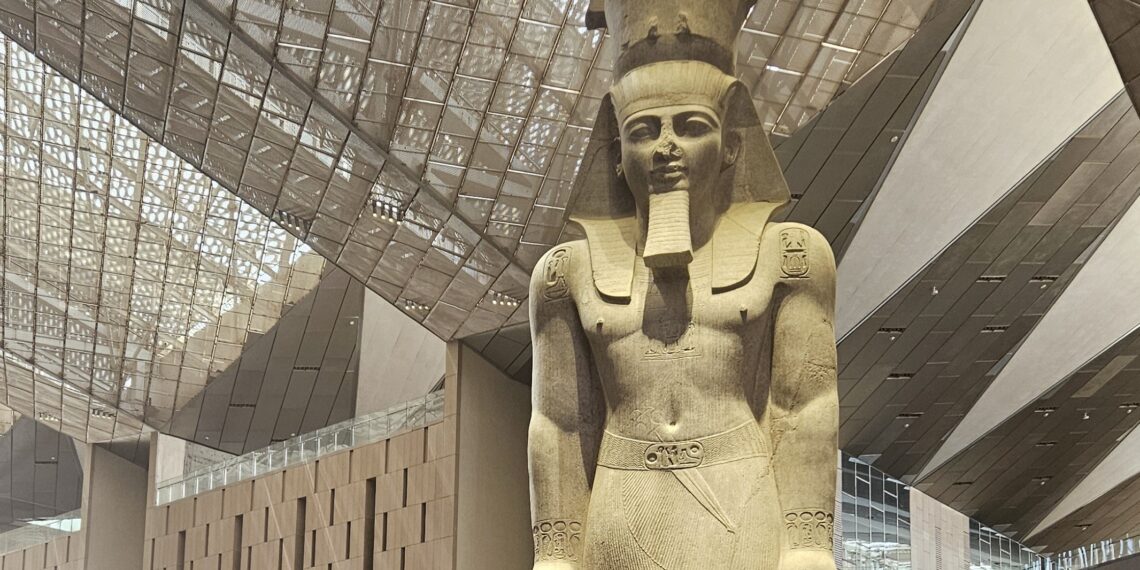 Niews, Egypte, Ramses II bij GEM,