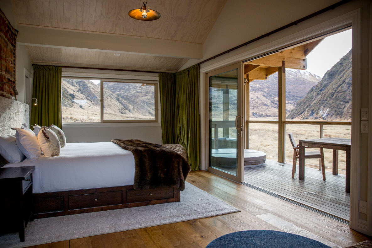 Minaret Station Alpine Lodge,New Zealand,bedroom