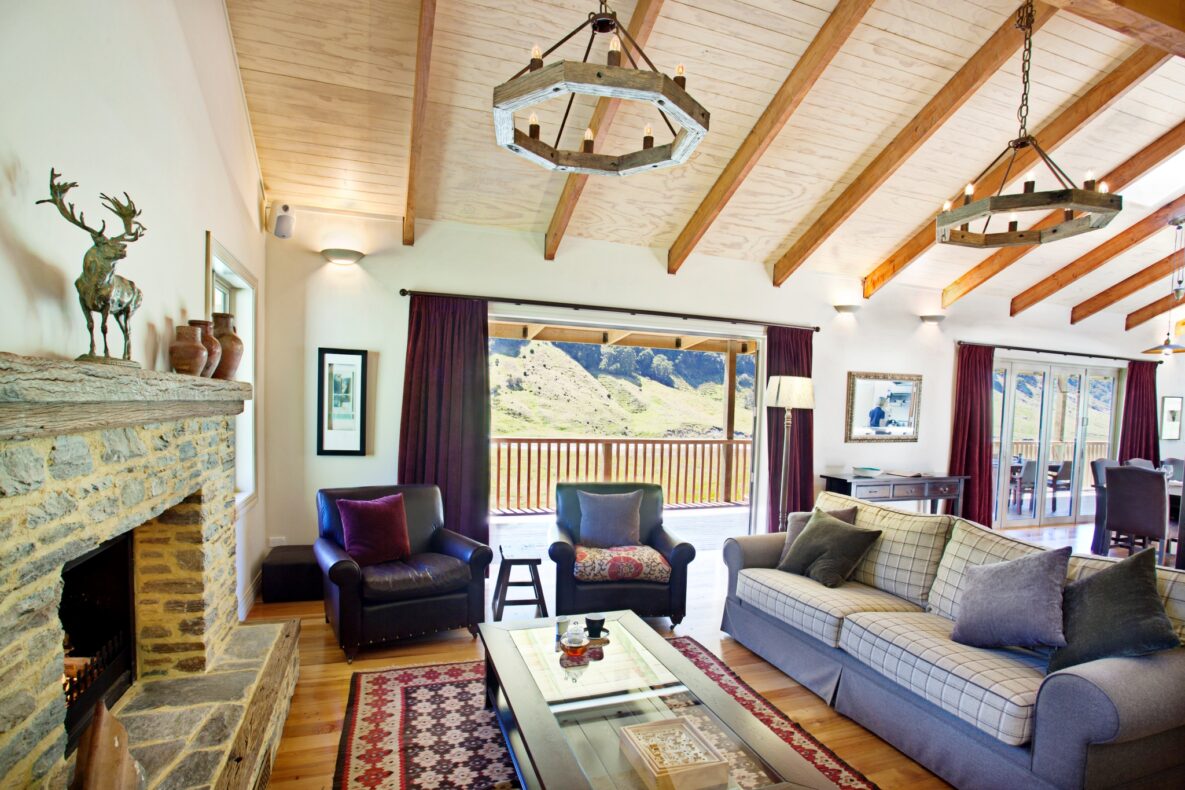Minaret Station Alpine Lodge,New Zealand,living room chalet