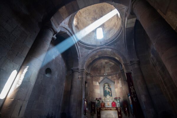 Klantervaring Geert en Els,Armenië,binnenkant klooster