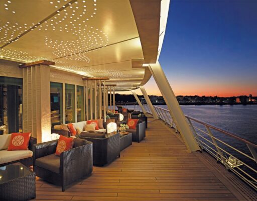 Cruiseschip Regent Seven Seas Voyager,Horizon lounge deck