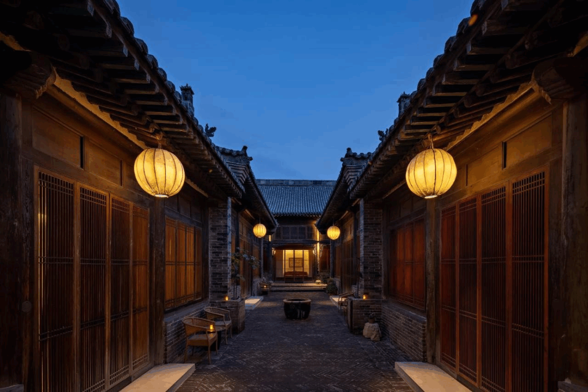 Jing's Residence,China,binnenplaats verlicht