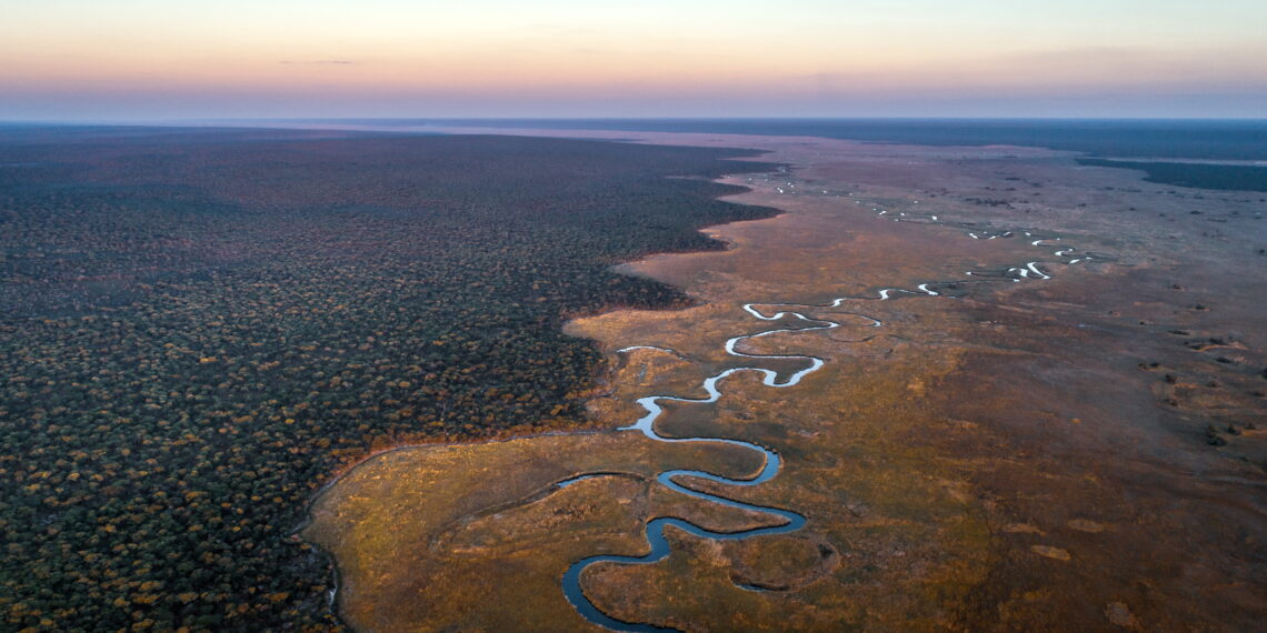 Ongerept en authentiek Angola,Angola,rivier en