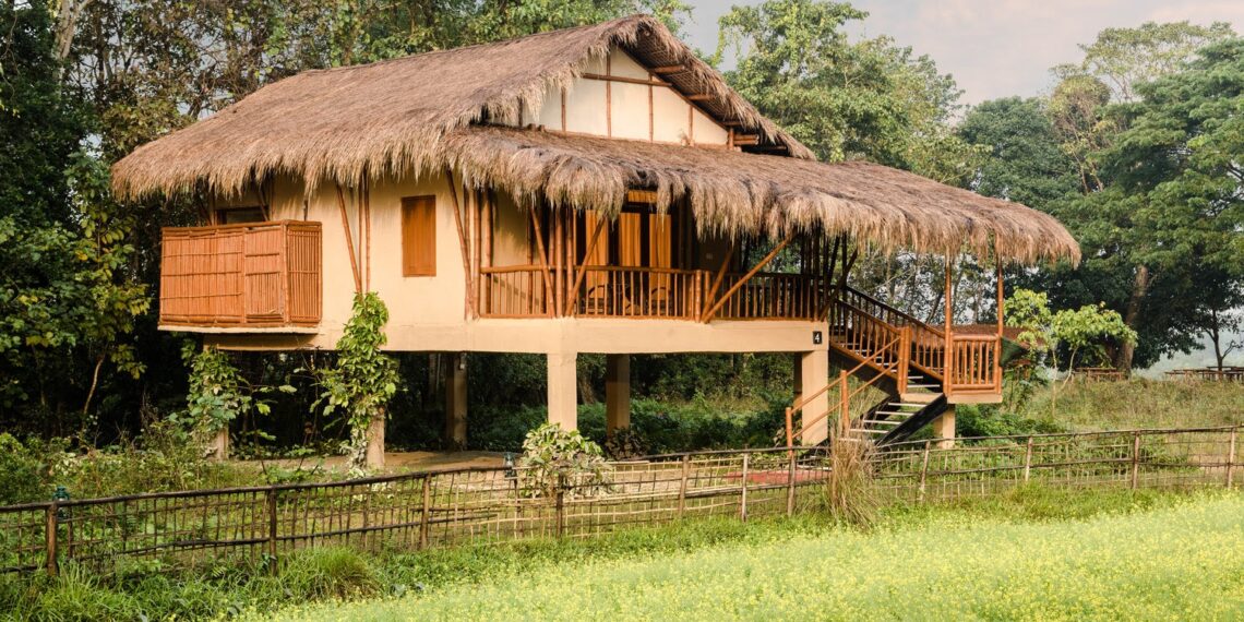 Diphlu River Lodge,India,exterieur cottage