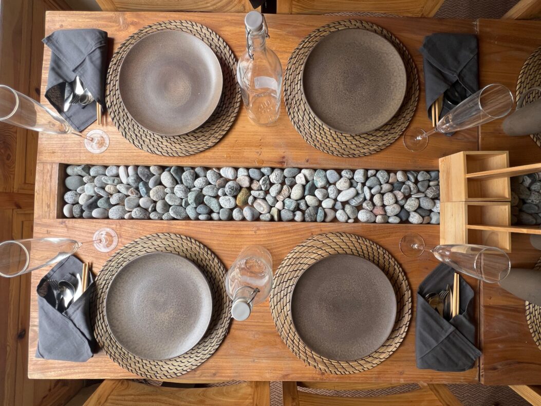 Karakoram Lodge,India, eettafel