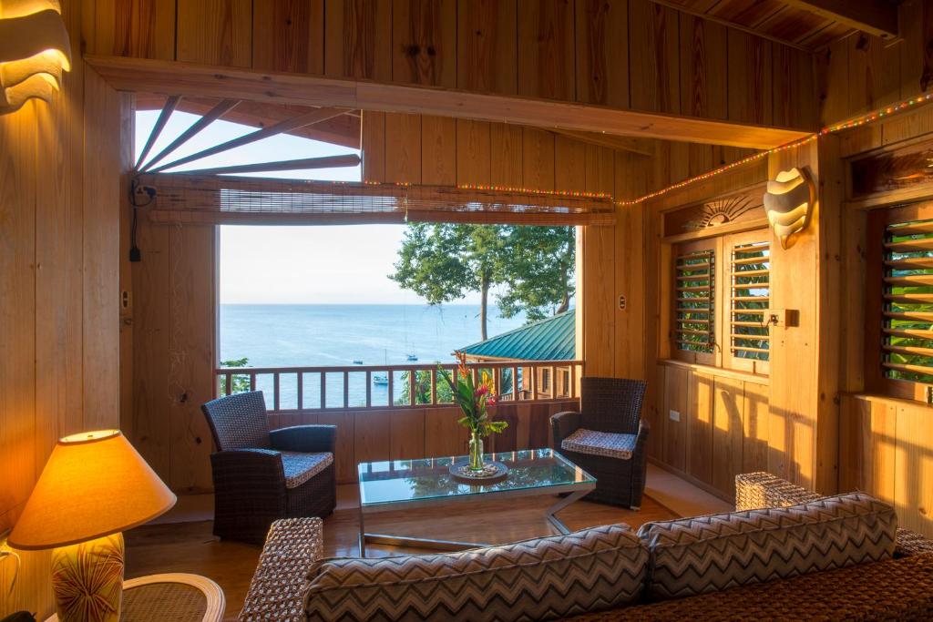 Castara Retreats,Tobago,villa woonkamer