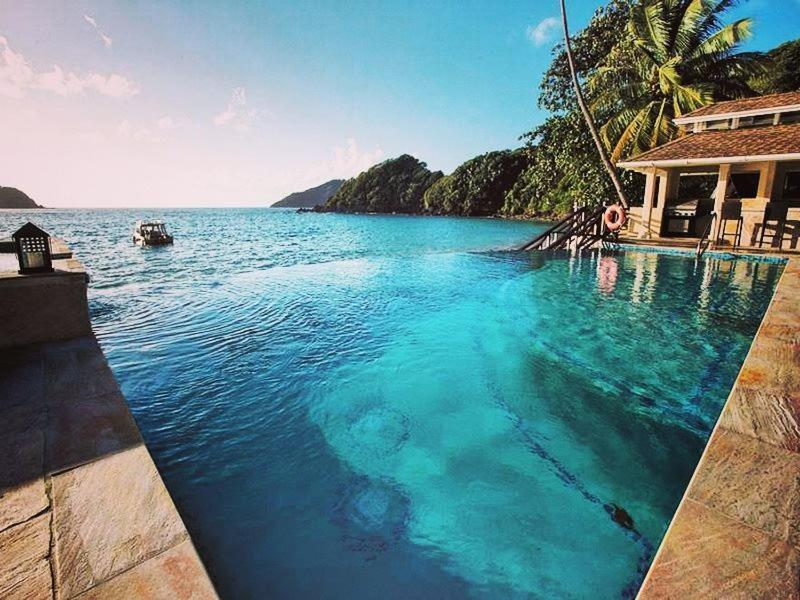 Blue Waters Inn,Tobago,helder water
