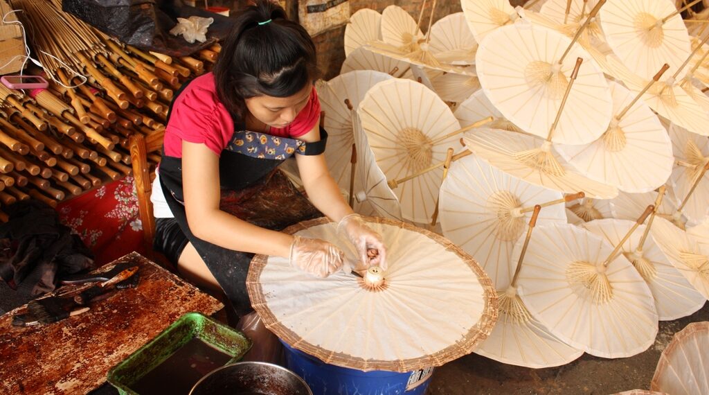 Rondreis authentiek Taiwan,oil paper umbrellas Kaohsiung