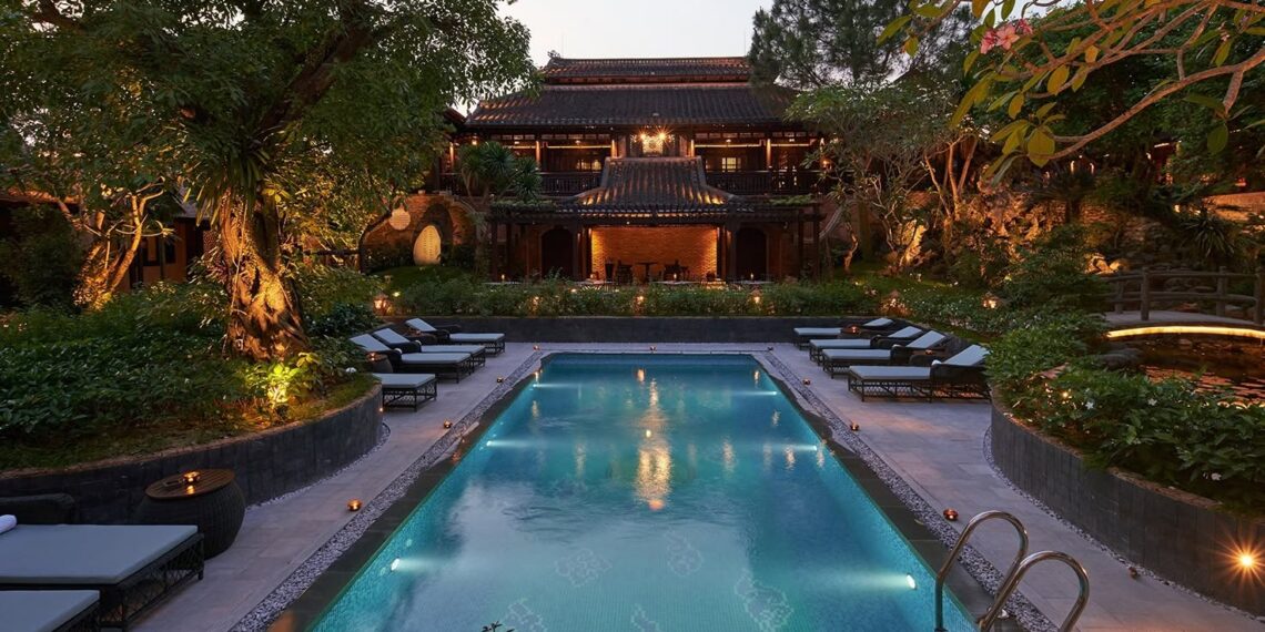Ancient Hue Garden Houses,Vietnam,zwembad