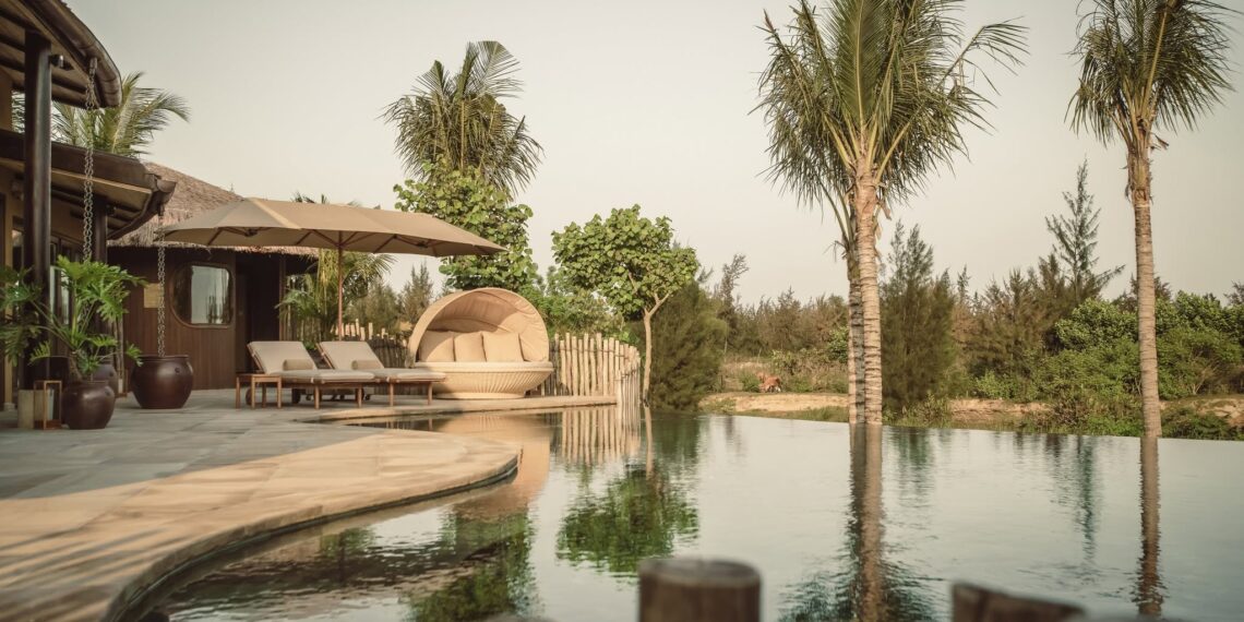 Namia River Retreat,Vietnamzwembad bij villa