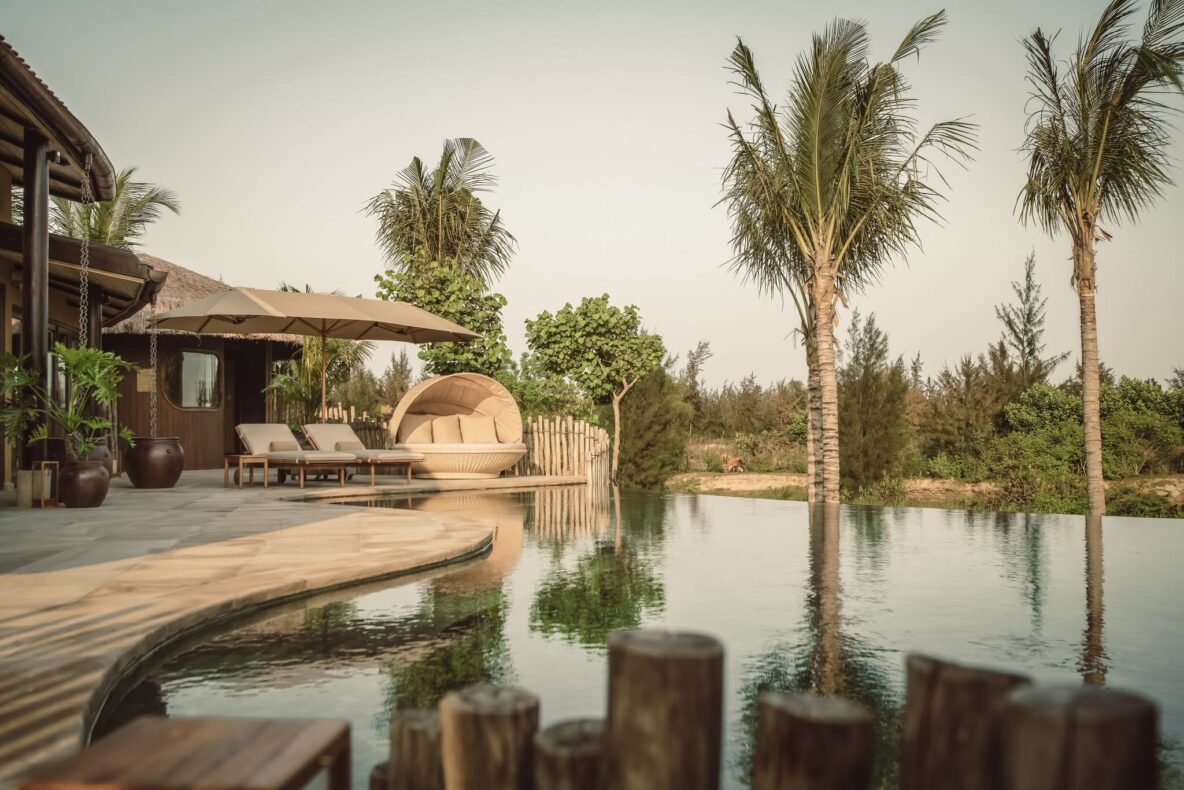 Namia River Retreat,Vietnamzwembad bij villa